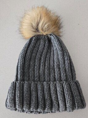 Gertex Grey Ribbed Knit Beanie with Faux Fur Pom Pom